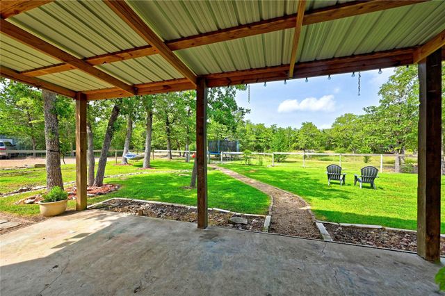 2203 Dead End Lane, Ledbetter, TX 78946
