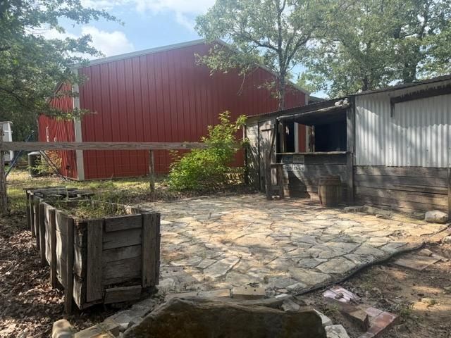 2203 Dead End Lane, Ledbetter, TX 78946