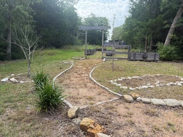 2203 Dead End Lane, Ledbetter, TX 78946