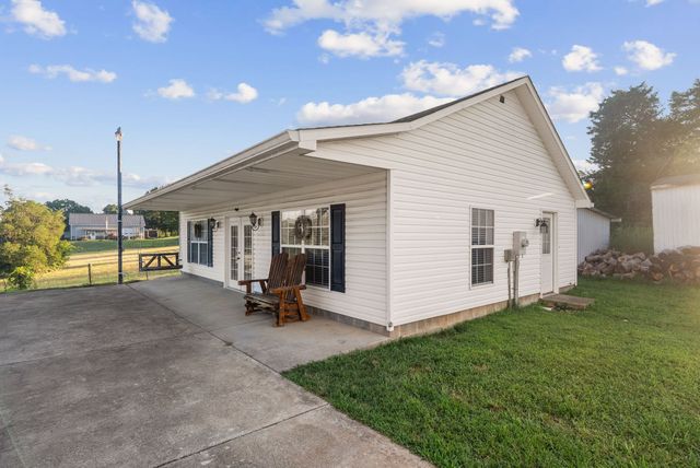 8130 Joy Rd, Mount Pleasant, TN 38474
