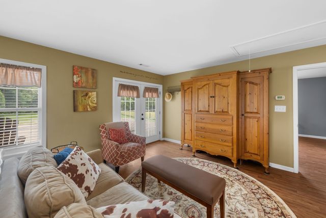 8130 Joy Rd, Mount Pleasant, TN 38474