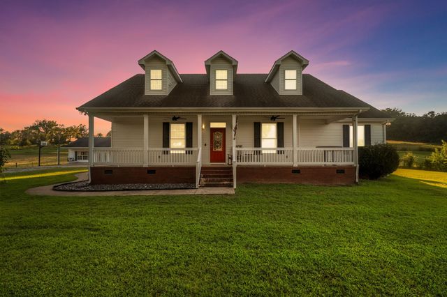 8130 Joy Rd, Mount Pleasant, TN 38474