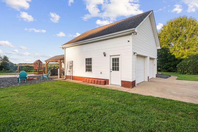 8130 Joy Rd, Mount Pleasant, TN 38474