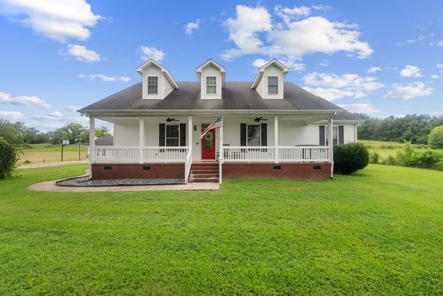 8130 Joy Rd, Mount Pleasant, TN 38474