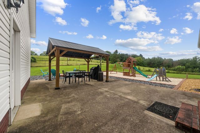 8130 Joy Rd, Mount Pleasant, TN 38474