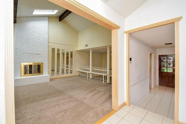 2235 Quail Valley East Drive, Missouri City, TX 77459