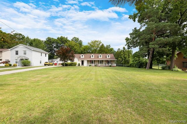 7677 Washburn, Washington, MI 48094
