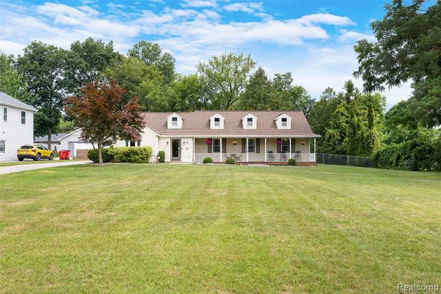 7677 Washburn, Washington, MI 48094