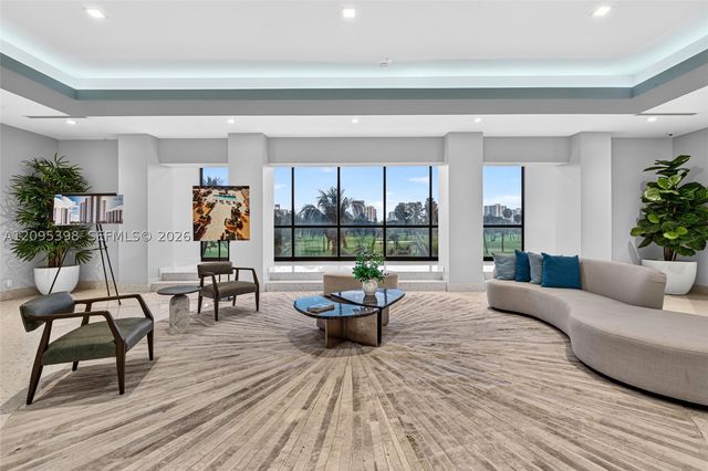 20335 W Country Club Dr 1402, Aventura, FL 33180