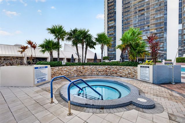 20335 W Country Club Dr 1402, Aventura, FL 33180