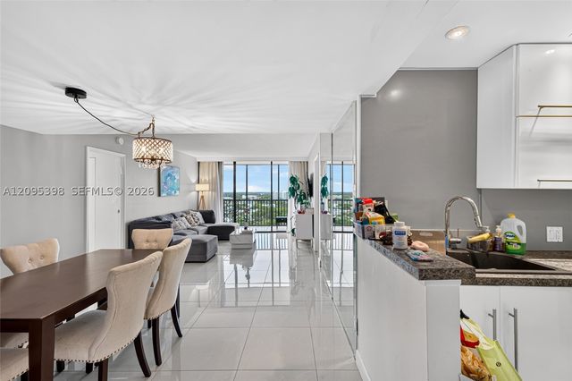 20335 W Country Club Dr 1402, Aventura, FL 33180