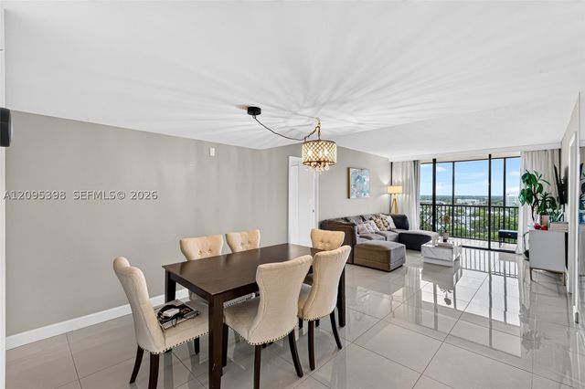 20335 W Country Club Dr 1402, Aventura, FL 33180