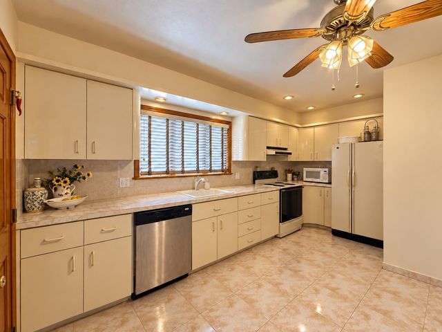 85 Boston Ave 2, Somerville, MA 02144