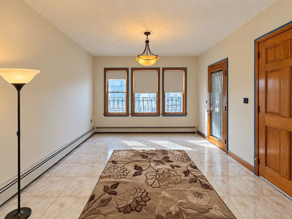 85 Boston Ave 2, Somerville, MA 02144