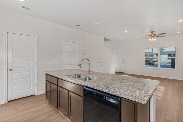 601 West 24th Street 121, Bryan, TX 77803