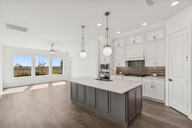 634 Walnut Branch Drive, Rosenberg, TX 77471