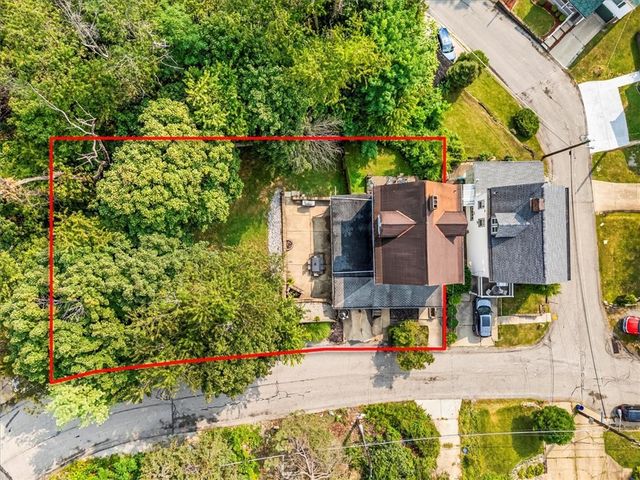 1705 Fair Acres Ave, Beechview, PA 15216