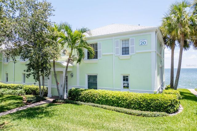 5118 COQUINA KEY DRIVE SE C, St Petersburg, FL 33705
