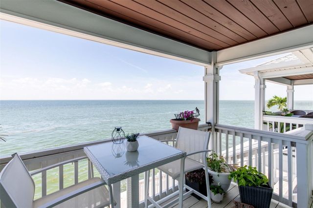 5118 COQUINA KEY DRIVE SE C, St Petersburg, FL 33705