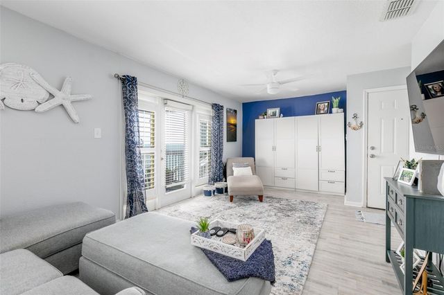 5118 COQUINA KEY DRIVE SE C, St Petersburg, FL 33705