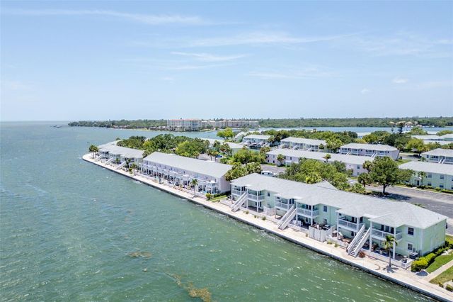 5118 COQUINA KEY DRIVE SE C, St Petersburg, FL 33705