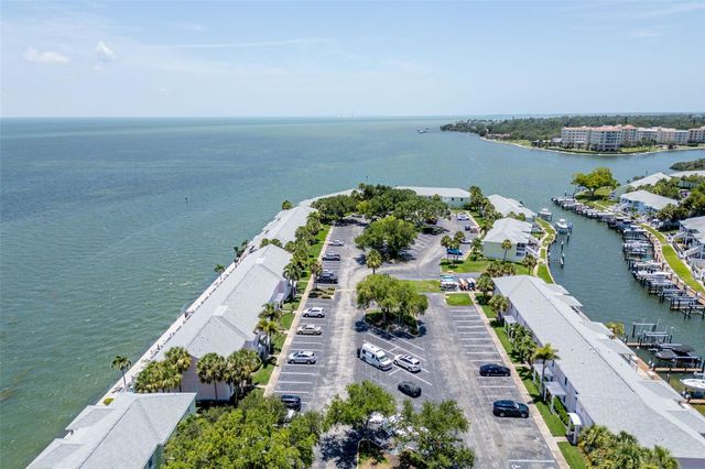 5118 COQUINA KEY DRIVE SE C, St Petersburg, FL 33705