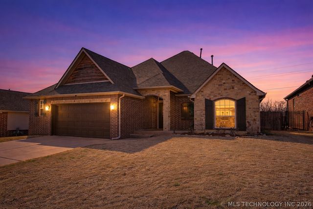 14346 S Toledo Avenue, Bixby, OK 74008