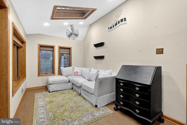 109 PENN ST, Riverton, NJ 08077