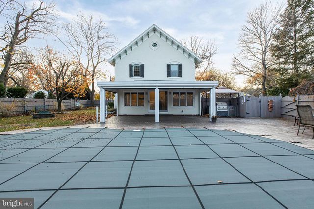 109 PENN ST, Riverton, NJ 08077