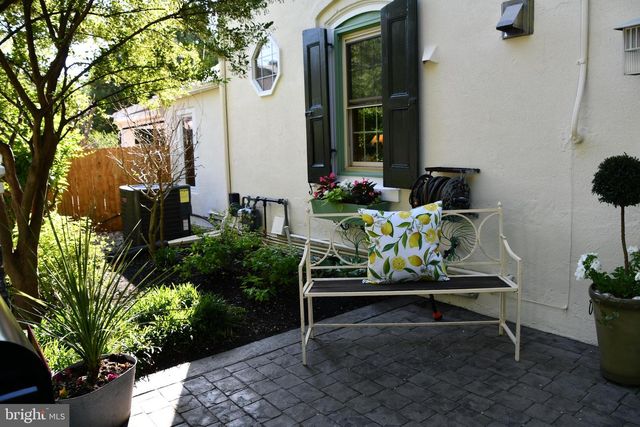 109 PENN ST, Riverton, NJ 08077