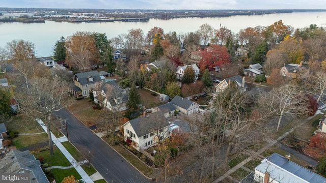 109 PENN ST, Riverton, NJ 08077