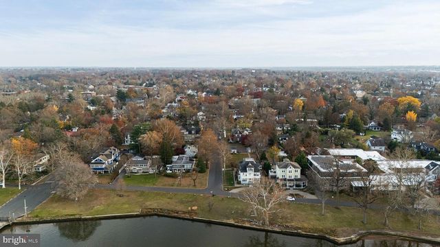 109 PENN ST, Riverton, NJ 08077