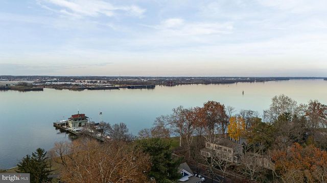 109 PENN ST, Riverton, NJ 08077