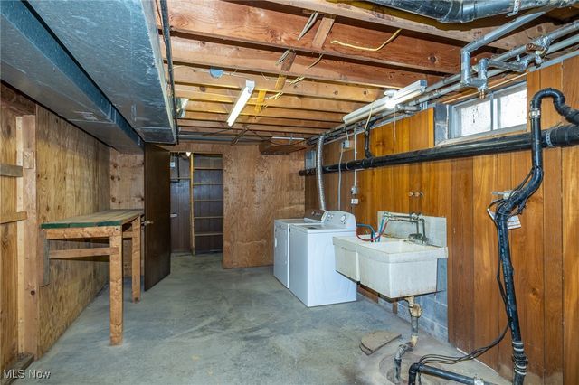 5525 Kennard Road, Seville, OH 44273