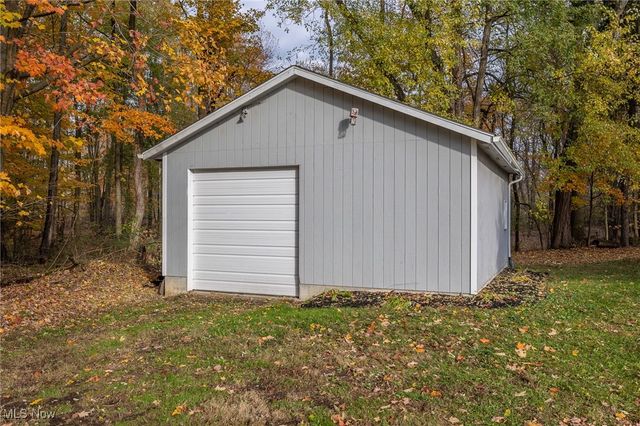 5525 Kennard Road, Seville, OH 44273