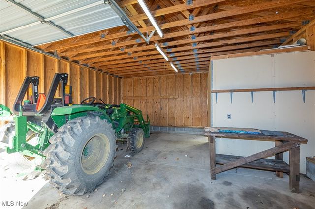 5525 Kennard Road, Seville, OH 44273