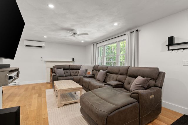 27 Frank Baker Road, South Yarmouth, MA 02664