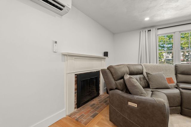 27 Frank Baker Road, South Yarmouth, MA 02664