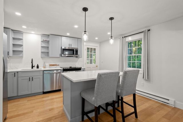 27 Frank Baker Road, South Yarmouth, MA 02664