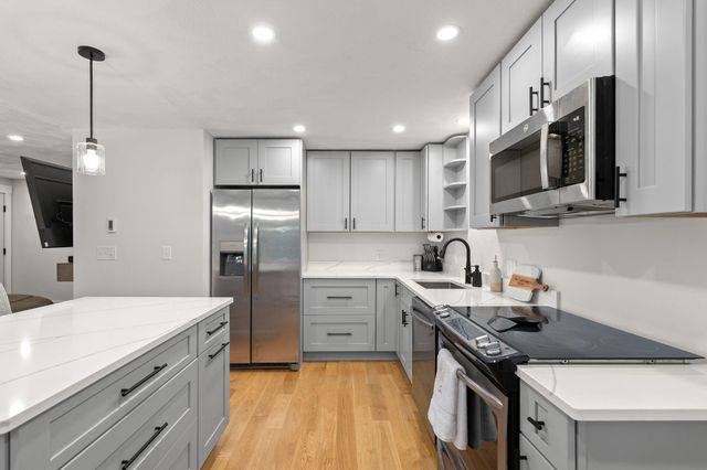 27 Frank Baker Road, South Yarmouth, MA 02664