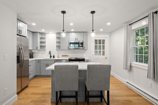 27 Frank Baker Road, South Yarmouth, MA 02664
