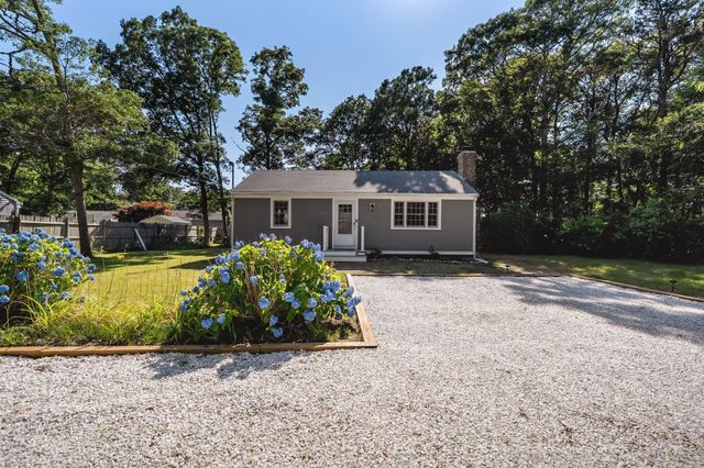27 Frank Baker Road, South Yarmouth, MA 02664