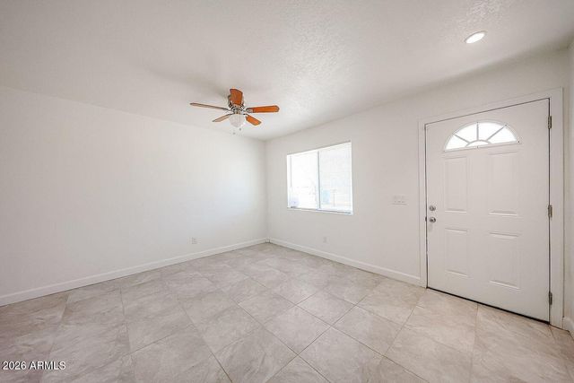 2810 E Roeser Road, Phoenix, AZ 85040