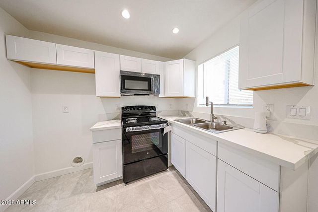 2810 E Roeser Road, Phoenix, AZ 85040