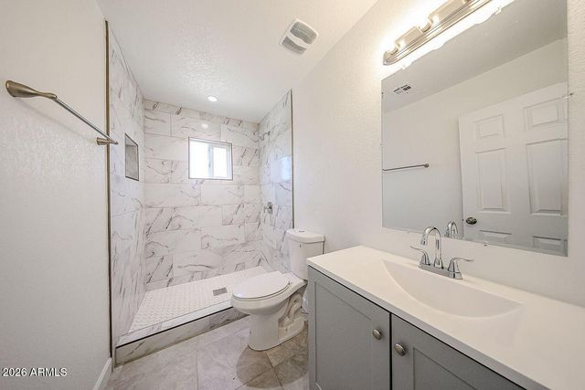 2810 E Roeser Road, Phoenix, AZ 85040