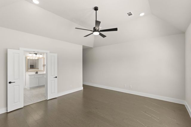 2565 Riverchase Way, Grand Prairie, TX 75054