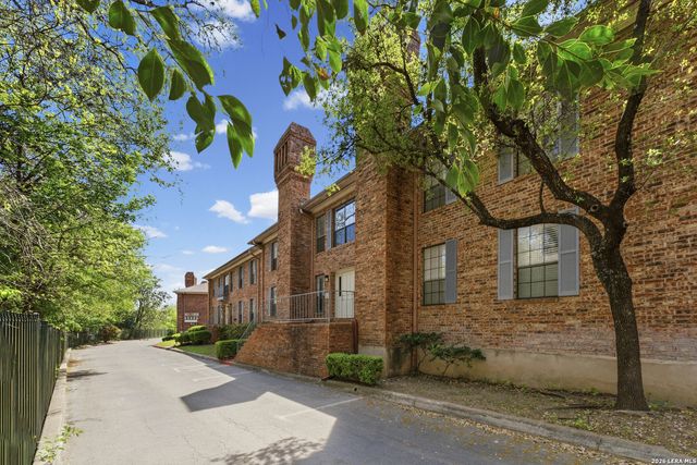 5359 Fredericksburg Rd Apt 305, San Antonio, TX 78229