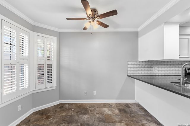 5359 Fredericksburg Rd Apt 305, San Antonio, TX 78229