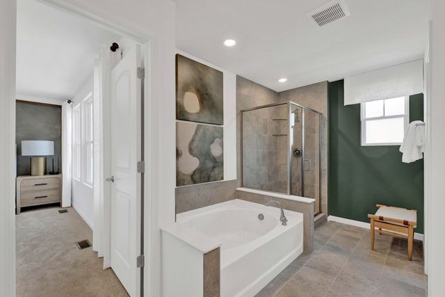 218 Weirich Way 88001, Batavia, IL 60510