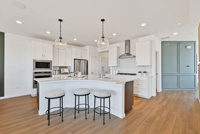 218 Weirich Way 88001, Batavia, IL 60510